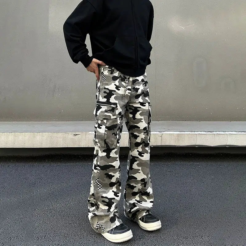 Pockets Camouflage Cargo Pants